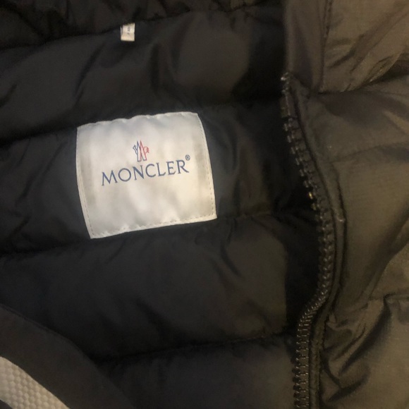 Moncler jacket - Picture 3 of 5